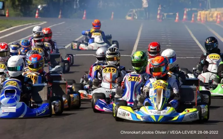 LKM Racing - départ d'une course de karting